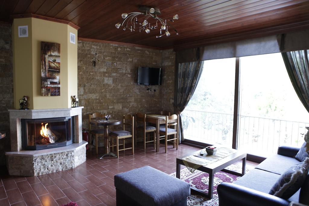 Xenonas Platia Loutraki (Pella) Exterior foto