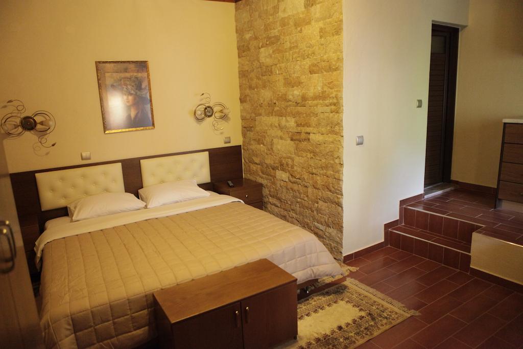 Xenonas Platia Loutraki (Pella) Quarto foto