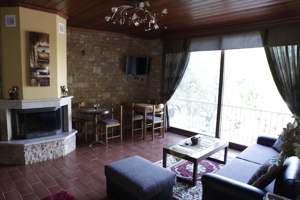 Xenonas Platia Loutraki (Pella) Exterior foto